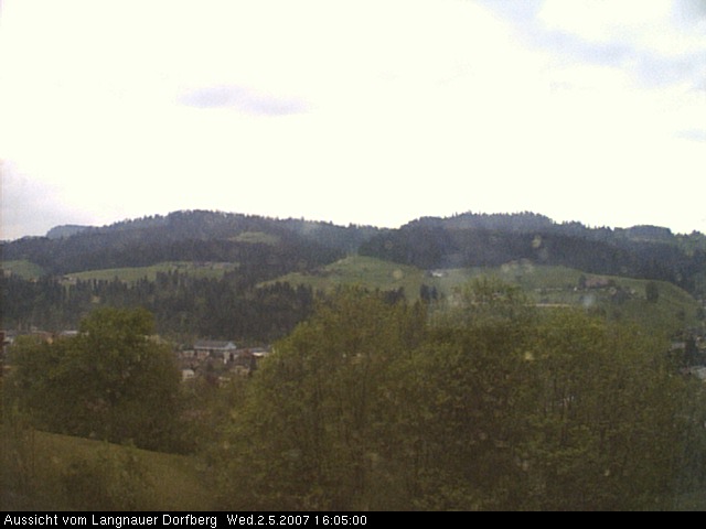 Webcam-Bild: Aussicht vom Dorfberg in Langnau 20070502-160500
