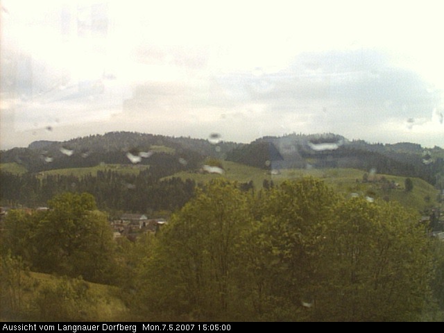 Webcam-Bild: Aussicht vom Dorfberg in Langnau 20070507-150500