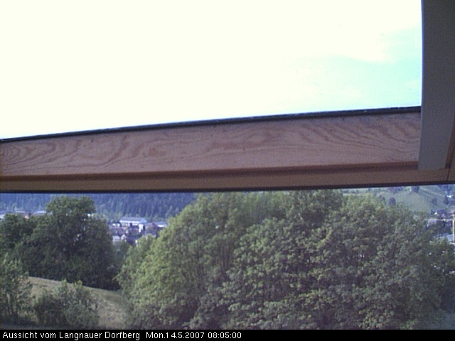 Webcam-Bild: Aussicht vom Dorfberg in Langnau 20070514-080500