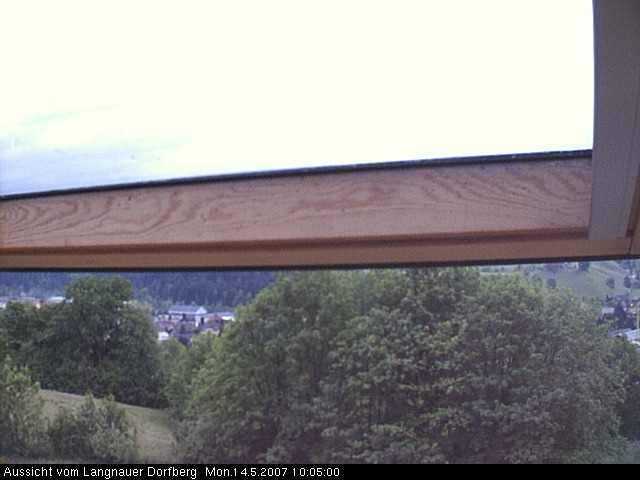 Webcam-Bild: Aussicht vom Dorfberg in Langnau 20070514-100500