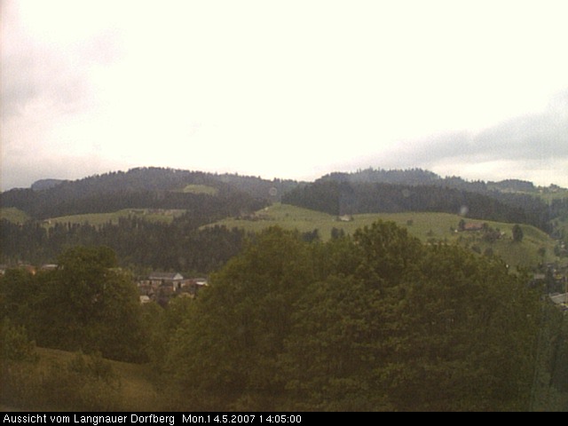 Webcam-Bild: Aussicht vom Dorfberg in Langnau 20070514-140500
