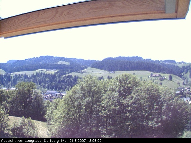 Webcam-Bild: Aussicht vom Dorfberg in Langnau 20070521-120500