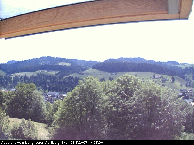 Webcam-Bild: Aussicht vom Dorfberg in Langnau 20070521-140500