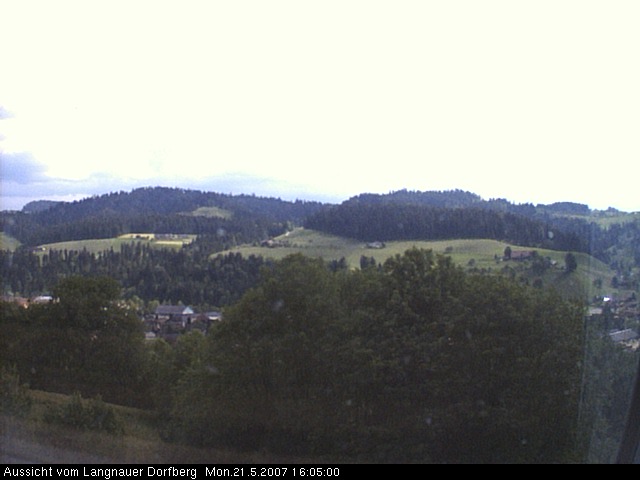 Webcam-Bild: Aussicht vom Dorfberg in Langnau 20070521-160500