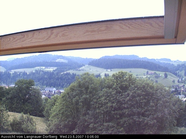 Webcam-Bild: Aussicht vom Dorfberg in Langnau 20070523-100500