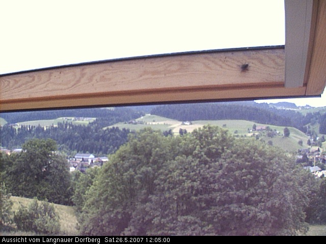 Webcam-Bild: Aussicht vom Dorfberg in Langnau 20070526-120500