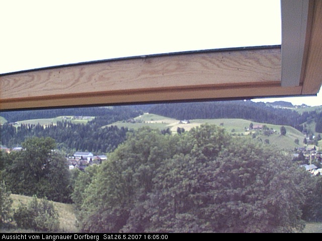 Webcam-Bild: Aussicht vom Dorfberg in Langnau 20070526-160500