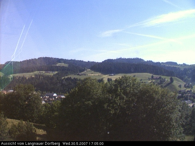 Webcam-Bild: Aussicht vom Dorfberg in Langnau 20070530-170500