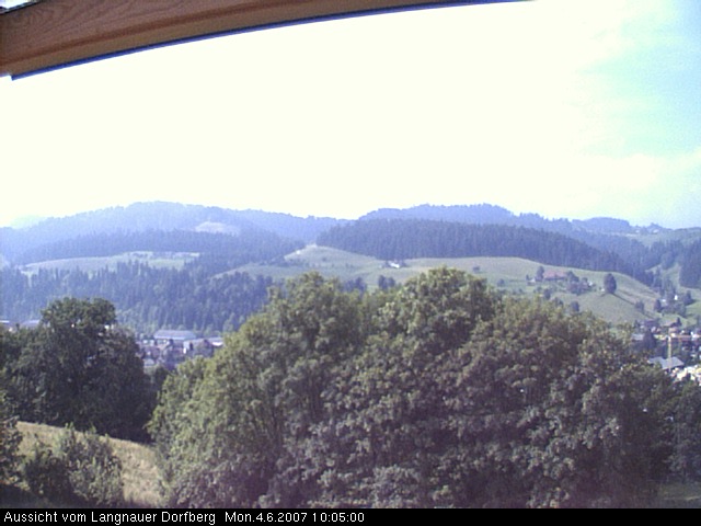 Webcam-Bild: Aussicht vom Dorfberg in Langnau 20070604-100500