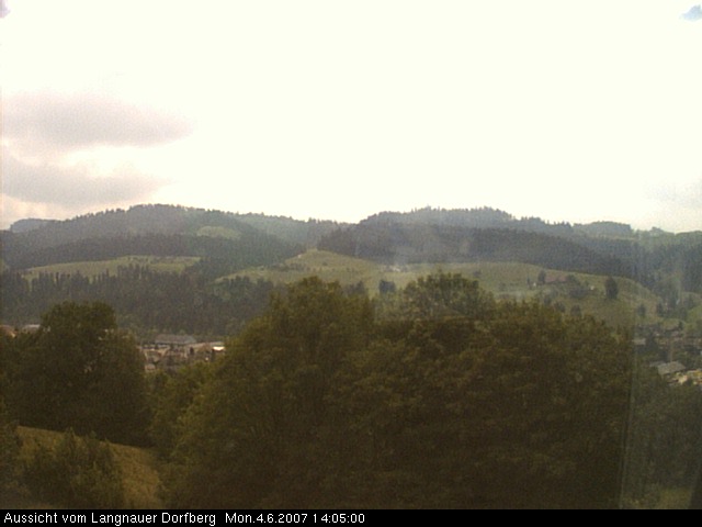 Webcam-Bild: Aussicht vom Dorfberg in Langnau 20070604-140500