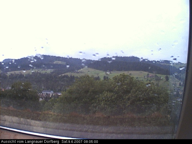 Webcam-Bild: Aussicht vom Dorfberg in Langnau 20070609-080500