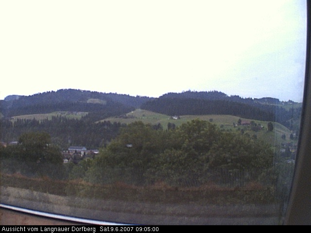 Webcam-Bild: Aussicht vom Dorfberg in Langnau 20070609-090500