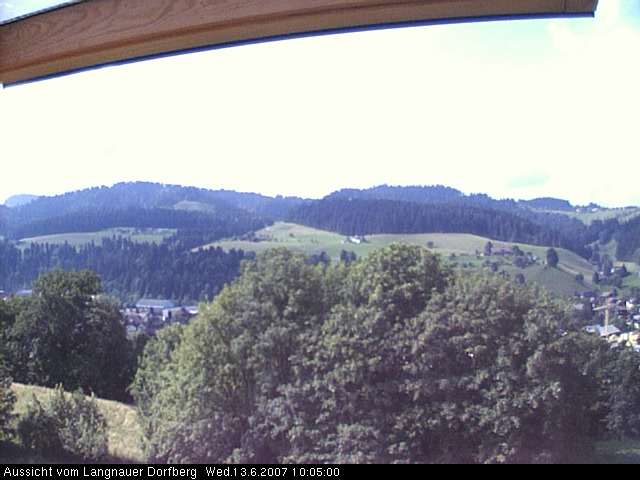 Webcam-Bild: Aussicht vom Dorfberg in Langnau 20070613-100500
