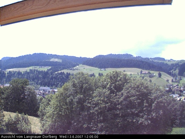 Webcam-Bild: Aussicht vom Dorfberg in Langnau 20070613-120500