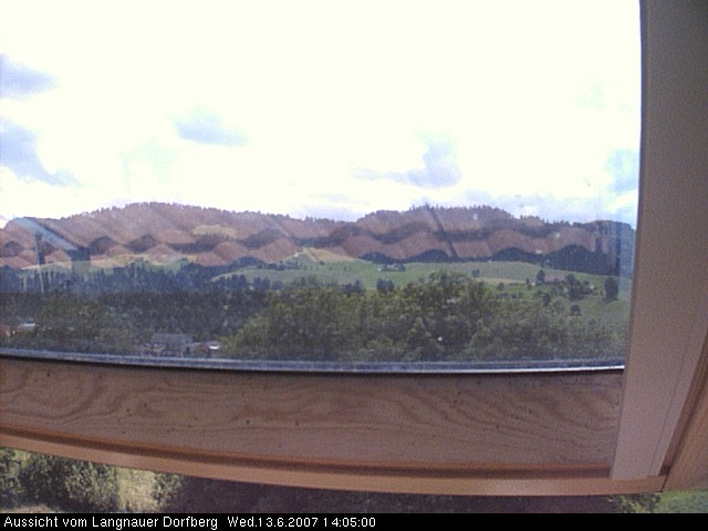 Webcam-Bild: Aussicht vom Dorfberg in Langnau 20070613-140500