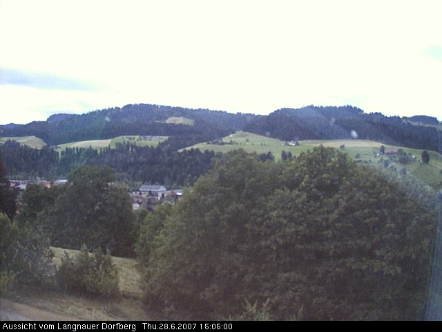 Webcam-Bild: Aussicht vom Dorfberg in Langnau 20070628-150500