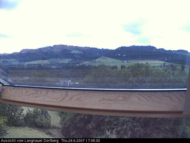 Webcam-Bild: Aussicht vom Dorfberg in Langnau 20070628-170500
