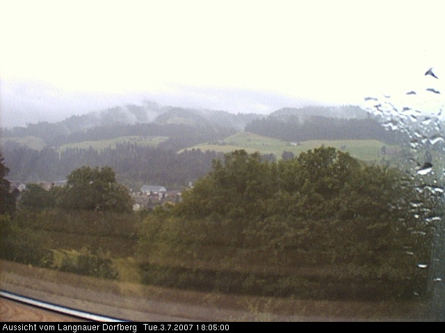 Webcam-Bild: Aussicht vom Dorfberg in Langnau 20070703-180500