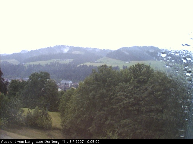 Webcam-Bild: Aussicht vom Dorfberg in Langnau 20070705-100500