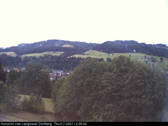 Webcam-Bild: Aussicht vom Dorfberg in Langnau 20070705-120500