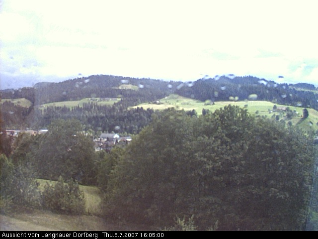 Webcam-Bild: Aussicht vom Dorfberg in Langnau 20070705-160500