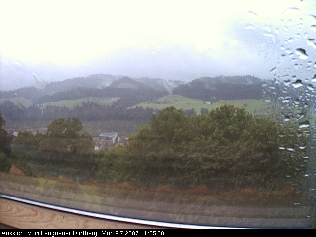 Webcam-Bild: Aussicht vom Dorfberg in Langnau 20070709-110500