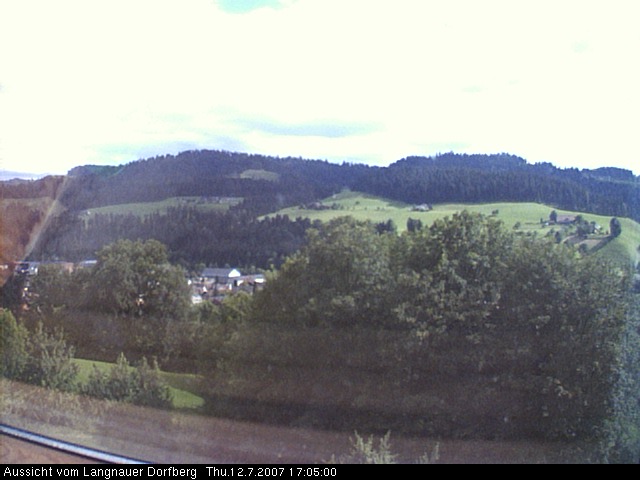 Webcam-Bild: Aussicht vom Dorfberg in Langnau 20070712-170500