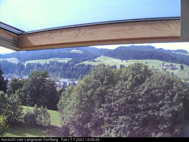 Webcam-Bild: Aussicht vom Dorfberg in Langnau 20070717-100500