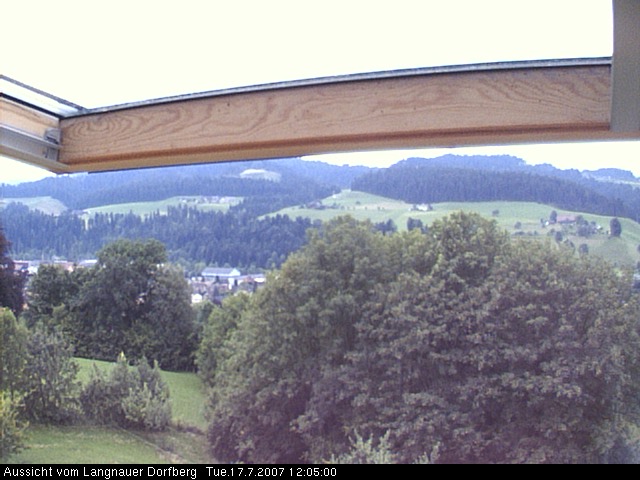 Webcam-Bild: Aussicht vom Dorfberg in Langnau 20070717-120500