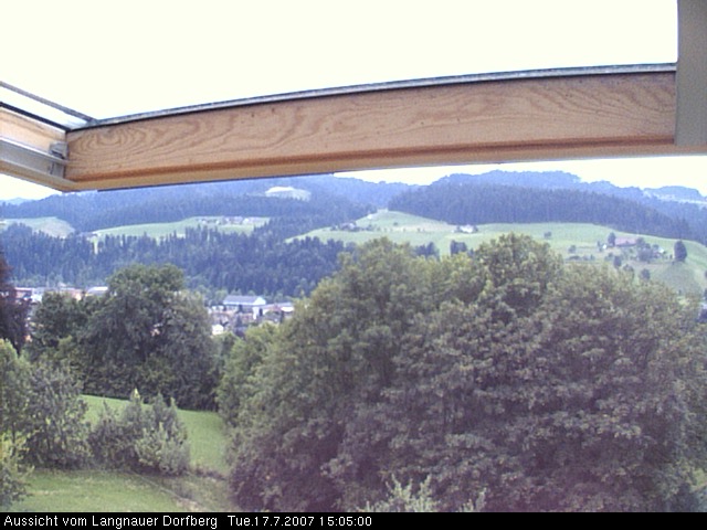 Webcam-Bild: Aussicht vom Dorfberg in Langnau 20070717-150500