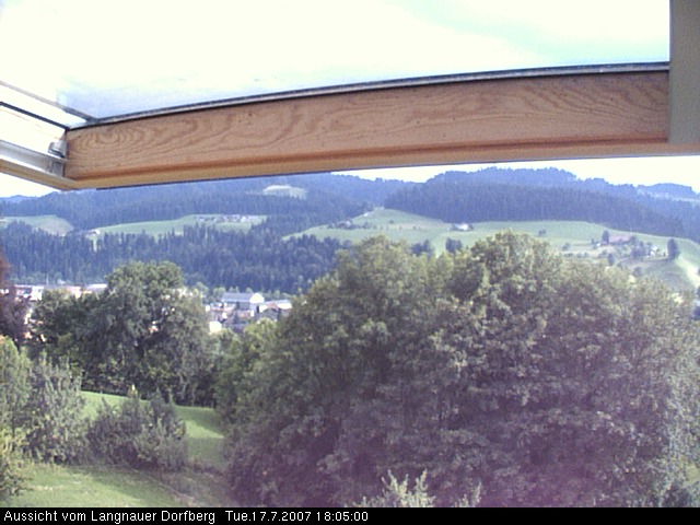 Webcam-Bild: Aussicht vom Dorfberg in Langnau 20070717-180500