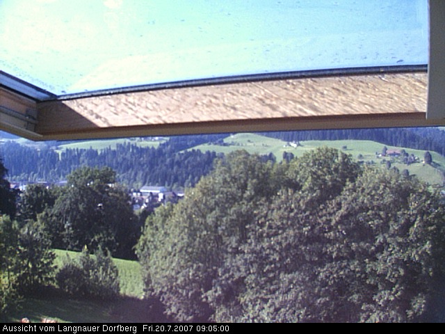 Webcam-Bild: Aussicht vom Dorfberg in Langnau 20070720-090500