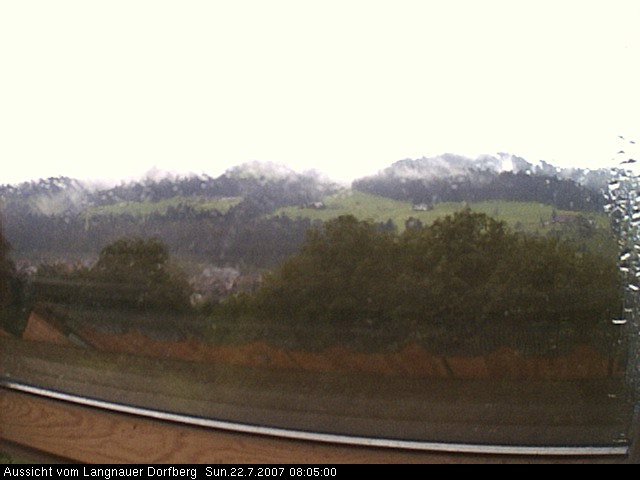 Webcam-Bild: Aussicht vom Dorfberg in Langnau 20070722-080500