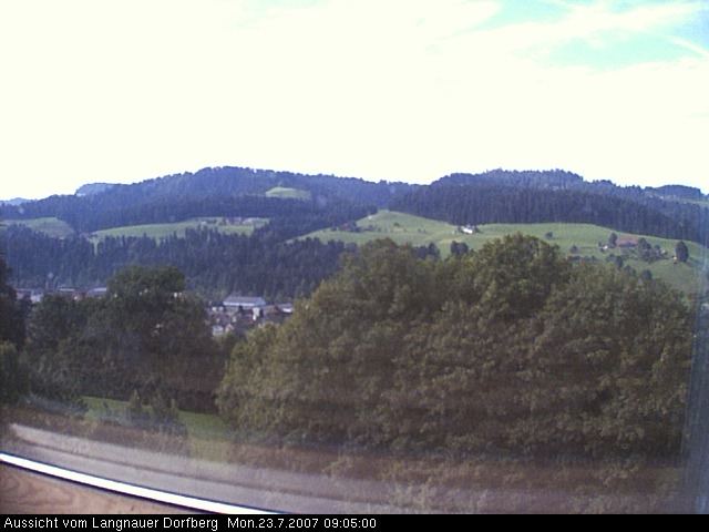 Webcam-Bild: Aussicht vom Dorfberg in Langnau 20070723-090500