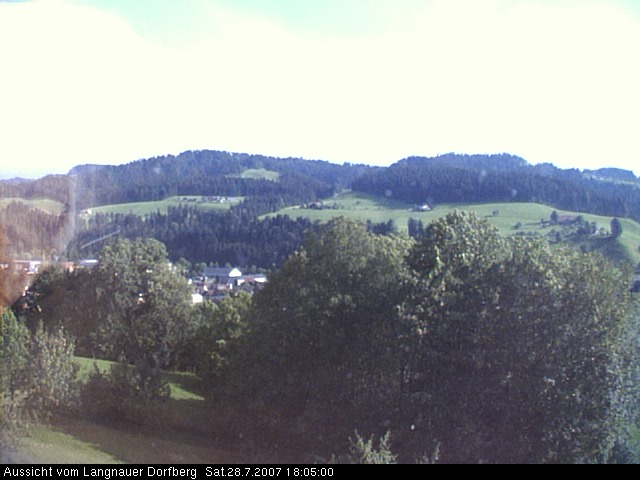 Webcam-Bild: Aussicht vom Dorfberg in Langnau 20070728-180500