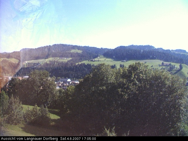 Webcam-Bild: Aussicht vom Dorfberg in Langnau 20070804-170500