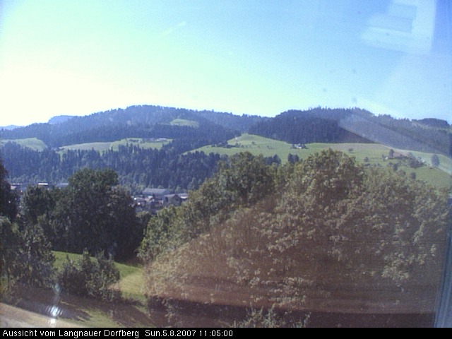 Webcam-Bild: Aussicht vom Dorfberg in Langnau 20070805-110500