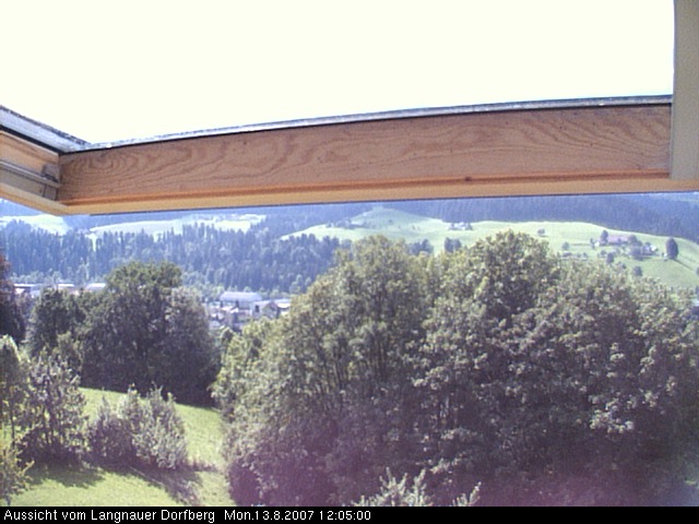 Webcam-Bild: Aussicht vom Dorfberg in Langnau 20070813-120500