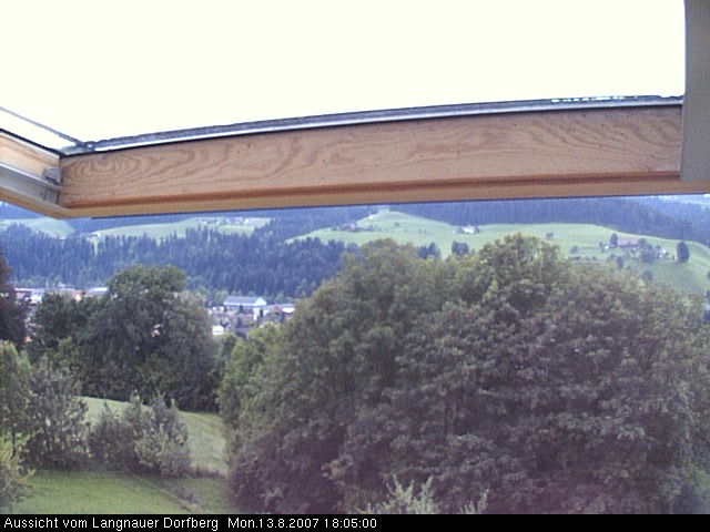 Webcam-Bild: Aussicht vom Dorfberg in Langnau 20070813-180500