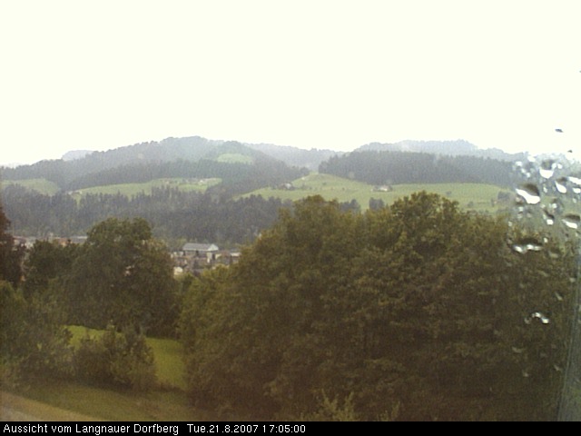 Webcam-Bild: Aussicht vom Dorfberg in Langnau 20070821-170500