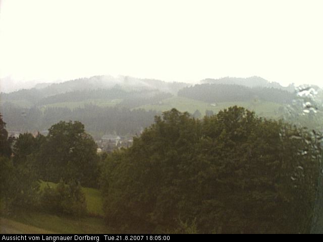 Webcam-Bild: Aussicht vom Dorfberg in Langnau 20070821-180500