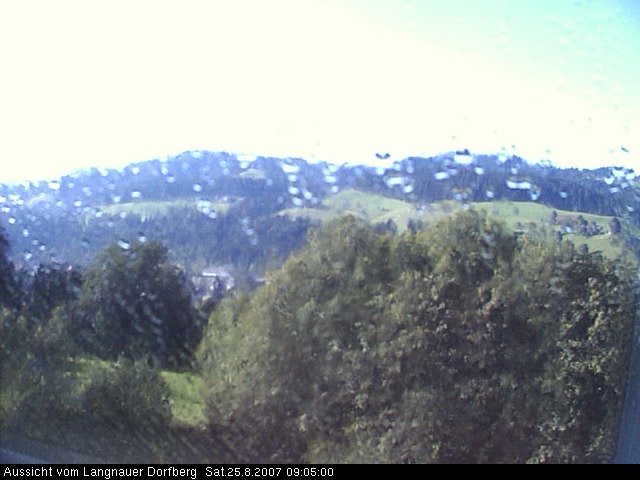 Webcam-Bild: Aussicht vom Dorfberg in Langnau 20070825-090500