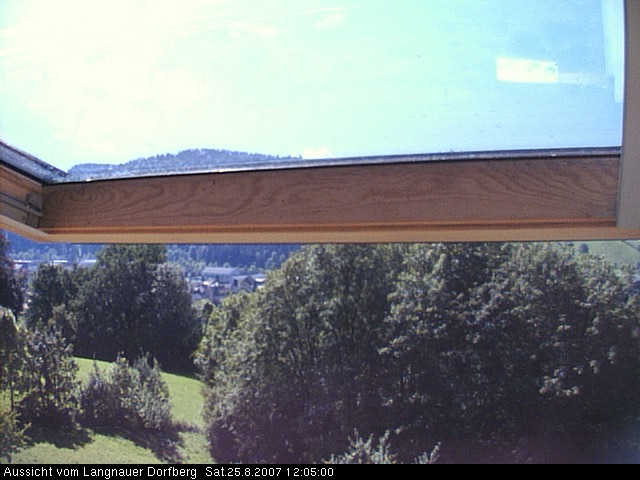 Webcam-Bild: Aussicht vom Dorfberg in Langnau 20070825-120500