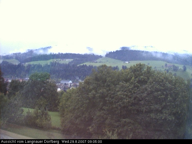 Webcam-Bild: Aussicht vom Dorfberg in Langnau 20070829-090500