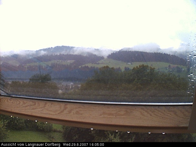 Webcam-Bild: Aussicht vom Dorfberg in Langnau 20070829-160500