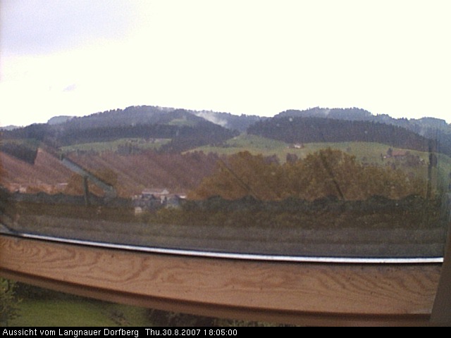 Webcam-Bild: Aussicht vom Dorfberg in Langnau 20070830-180500