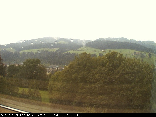 Webcam-Bild: Aussicht vom Dorfberg in Langnau 20070904-100500