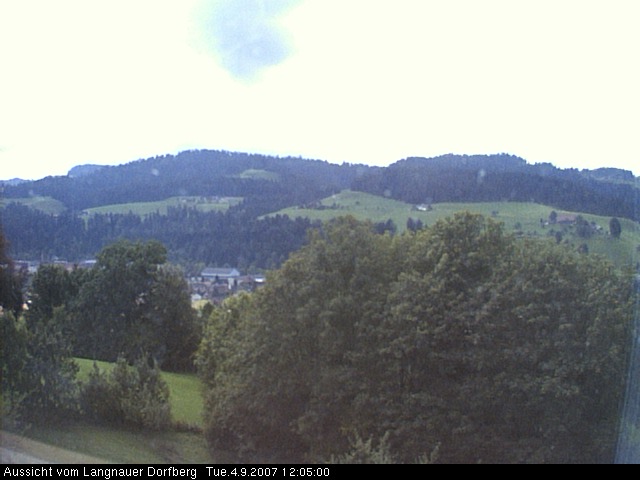 Webcam-Bild: Aussicht vom Dorfberg in Langnau 20070904-120500