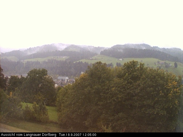 Webcam-Bild: Aussicht vom Dorfberg in Langnau 20070918-120500