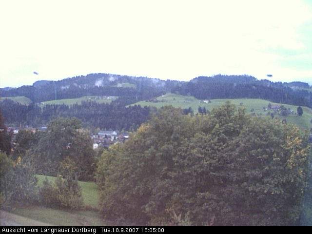 Webcam-Bild: Aussicht vom Dorfberg in Langnau 20070918-180500